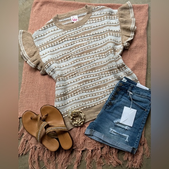 BROWN RUFFLE ACCENT BOHO TOP main image 0